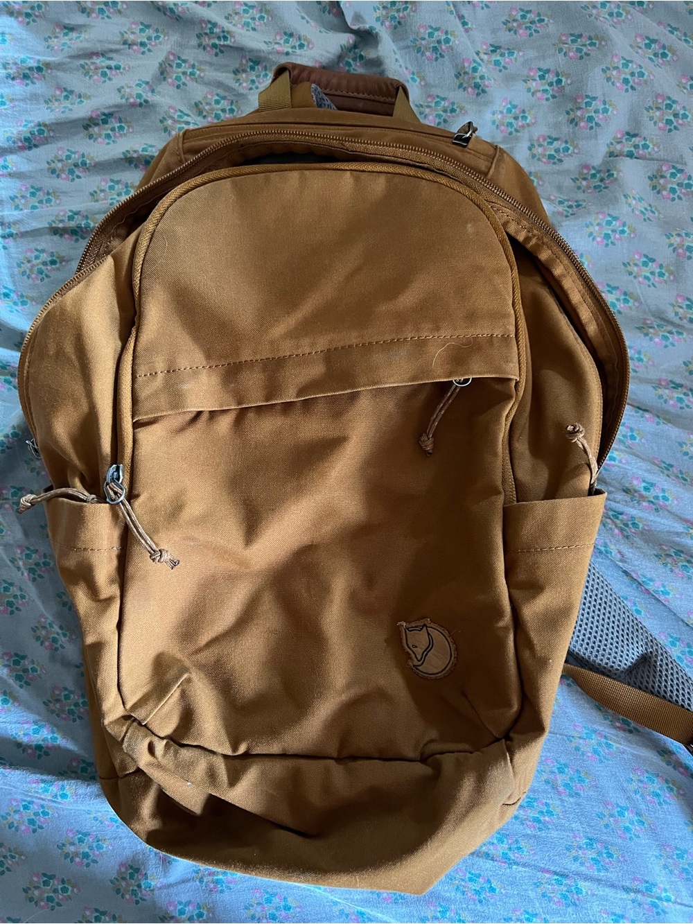 Fjallraven backpack, Raven 28